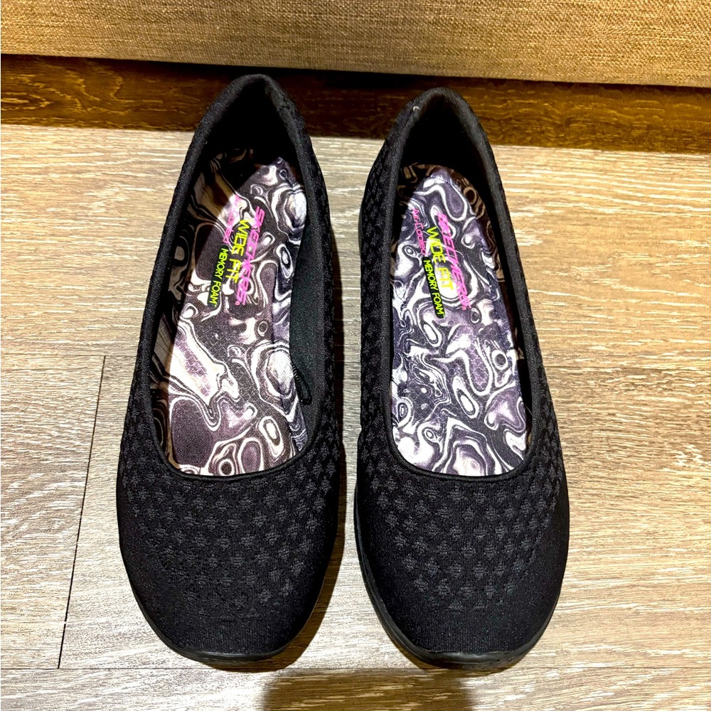 Skechers WIDE FIT Women's Black Flats